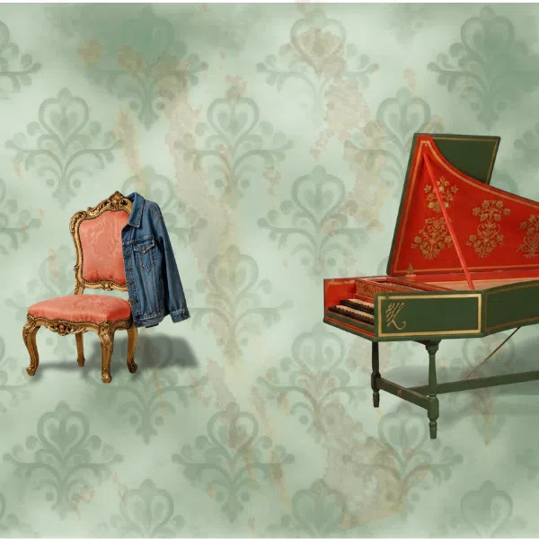 Illustration qui représente une verste en jeans déposée sur le dossier d'une chaise de style Louis XV à côté d'un clavecin.